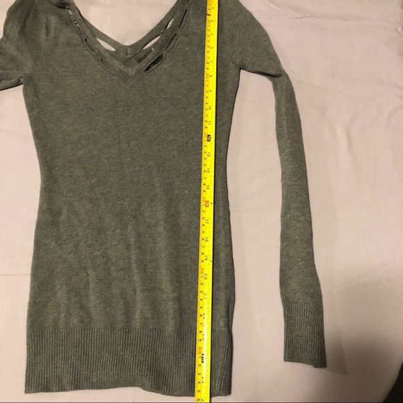 Guess Sweater - Picture 3 of 12